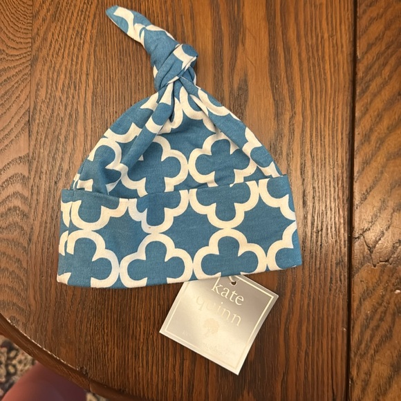 Kate Quinn Blue Print Sleeper, Hat, and Blanket - Picture 3 of 4